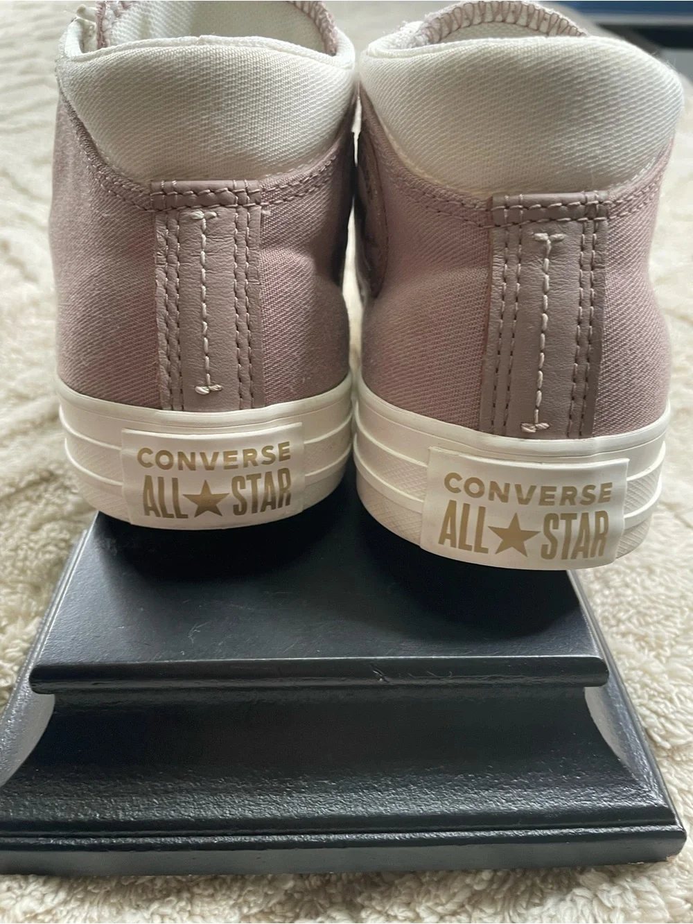 Converse Soft Dusty Rose Mid/ High-Top Canvas Sneakers with White Soles Size 9 - Picture 5 of 11